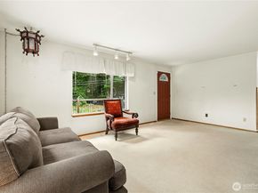 13816 NE 137th Street, Kirkland WA 98034