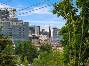 1615 E Columbia Street, Seattle WA 98122