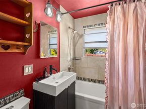 2710 Holman Street S, Bremerton WA 98310