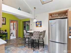 16107 Midvale Avenue N, Shoreline WA 98133