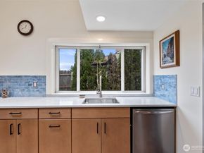 16107 Midvale Avenue N, Shoreline WA 98133