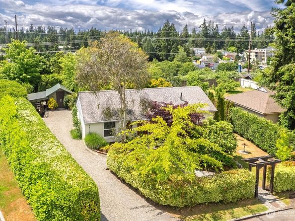 16107 Midvale Avenue N, Shoreline WA 98133