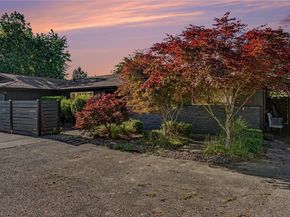 23719 99th Avenue S, Kent WA 98031