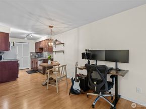 3045 20th Avenue W 209, Seattle WA 98199