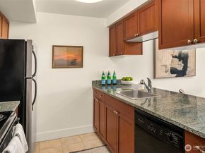 4831 Fauntleroy Way SW 305, Seattle WA 98116