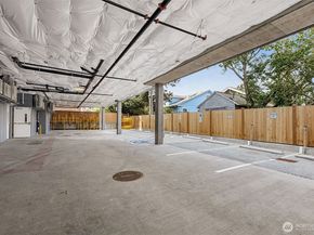 5819 Phinney Avenue N 305, Seattle WA 98103