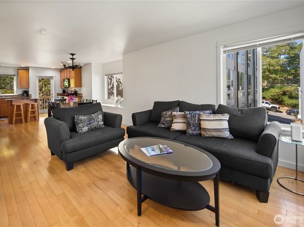 226 B 26th Avenue E, Seattle WA 98112