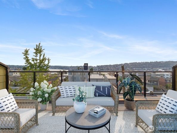 655 W Crockett Street A202, Seattle WA 98109