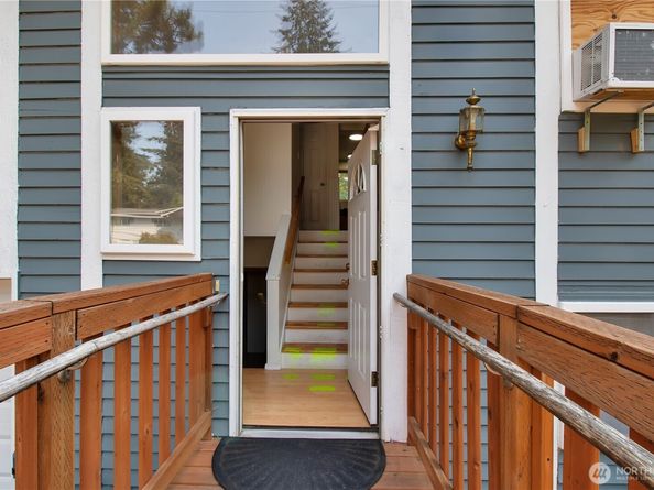 29754 4th Avenue S, Federal Way WA 98023