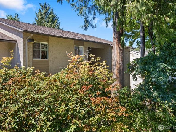 11637 100th Avenue NE 2C, Kirkland WA 98034