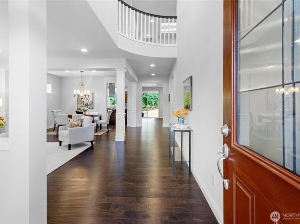 13844 La Vigne Court NE, Bainbridge Island WA 98110