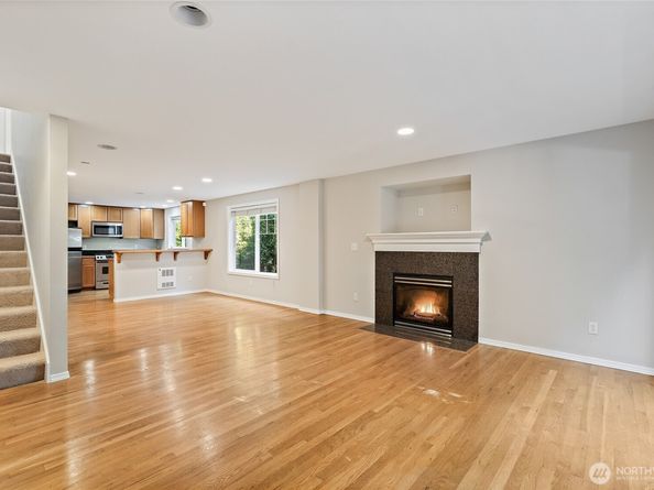 11710 Greenwood Avenue N C, Seattle WA 98133