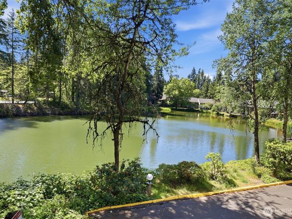 6858 139th Avenue NE 705, Redmond WA 98052