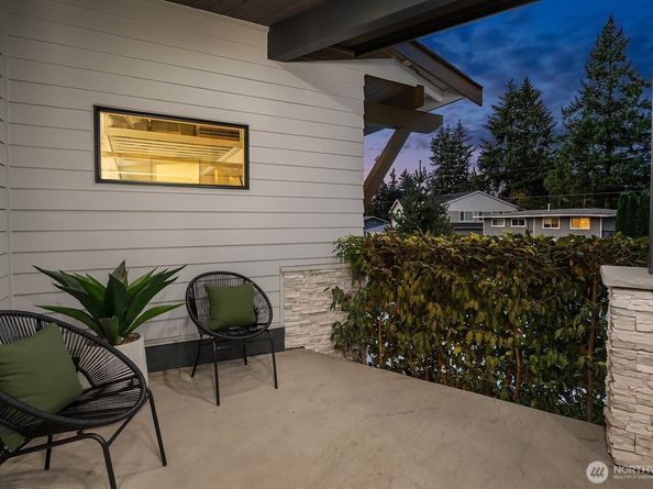 2009 166th Place NE, Bellevue WA 98008