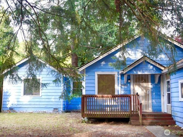 14040 Ashworth Avenue N, Seattle WA 98133