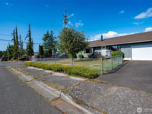 3215 21st Street A, Everett WA 98201