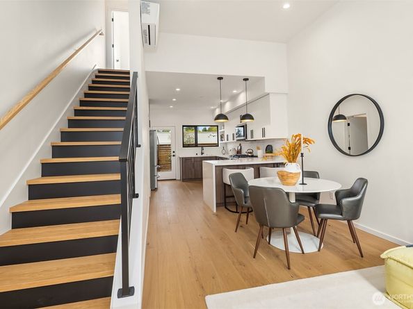 5253 California Avenue SW B, Seattle WA 98136