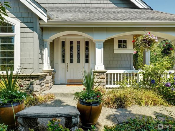 17518 NE 119th Way, Redmond WA 98052