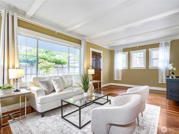 504 23rd Avenue E, Seattle WA 98112