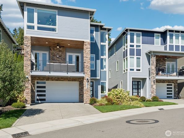 7504 S 129th Place, Seattle WA 98178