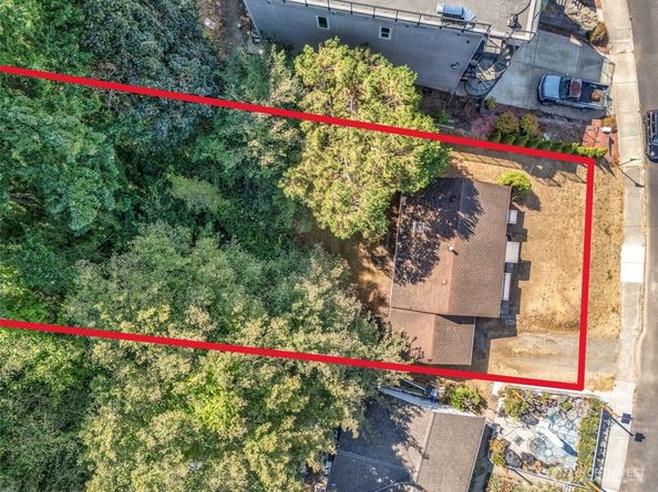 406 Windsor Way NE, Renton WA 98056