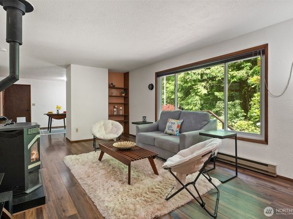 4005 NE Kedros Drive, Poulsbo WA 98370
