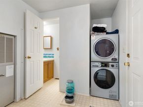 4005 NE Kedros Drive, Poulsbo WA 98370