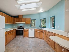 4005 NE Kedros Drive, Poulsbo WA 98370