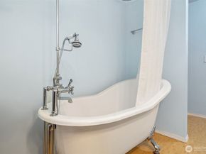4005 NE Kedros Drive, Poulsbo WA 98370