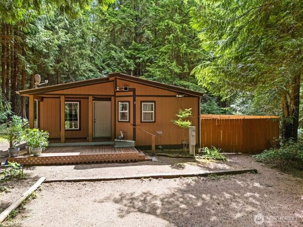 4005 NE Kedros Drive, Poulsbo WA 98370