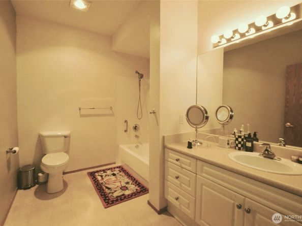15150 140th Way SE T101, Renton WA 98058