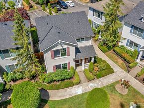 34606 SE Osprey Court 8, Snoqualmie WA 98065