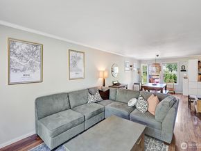 34606 SE Osprey Court 8, Snoqualmie WA 98065