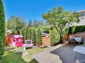 34606 SE Osprey Court 8, Snoqualmie WA 98065