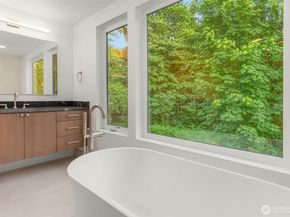 21029 SE 80th Street, Issaquah WA 98027