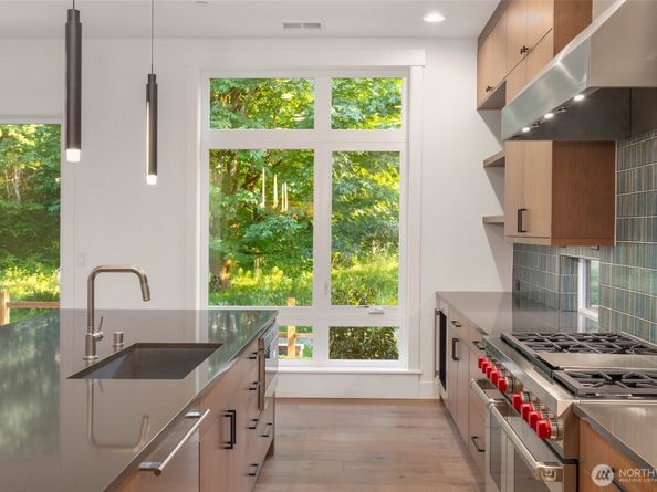 21029 SE 80th Street, Issaquah WA 98027