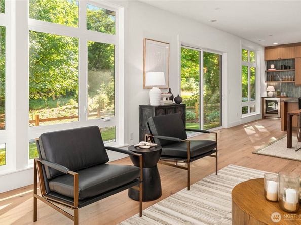 21029 SE 80th Street, Issaquah WA 98027