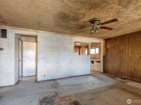 1112 Perry Avenue, Bremerton WA 98310