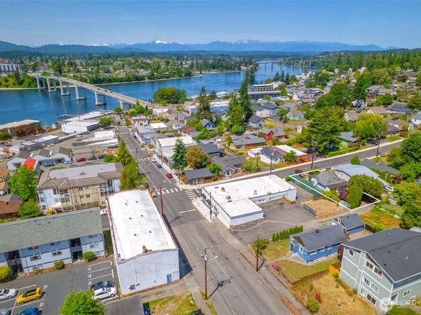 1112 Perry Avenue, Bremerton WA 98310