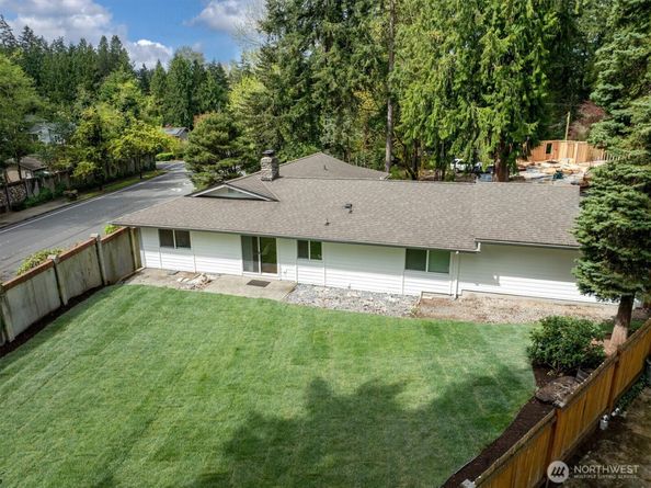 804 130th Avenue NE, Bellevue WA 98005