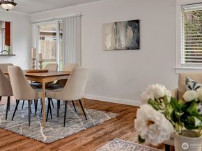 804 130th Avenue NE, Bellevue WA 98005