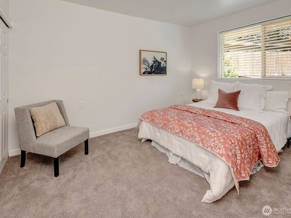 804 130th Avenue NE, Bellevue WA 98005