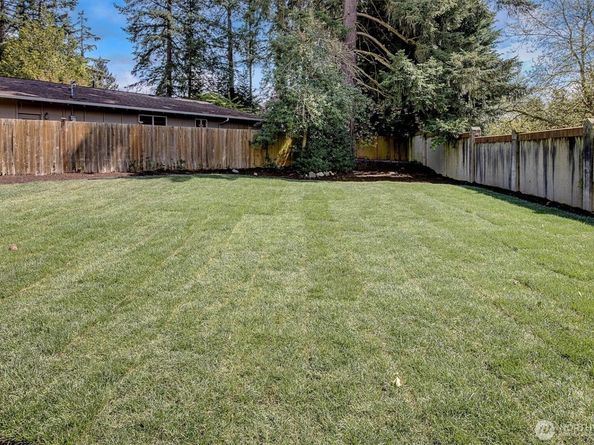 804 130th Avenue NE, Bellevue WA 98005