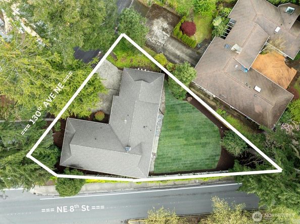 804 130th Avenue NE, Bellevue WA 98005