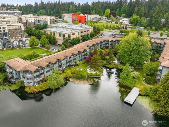 19414 Aurora Avenue N 204, Shoreline WA 98133