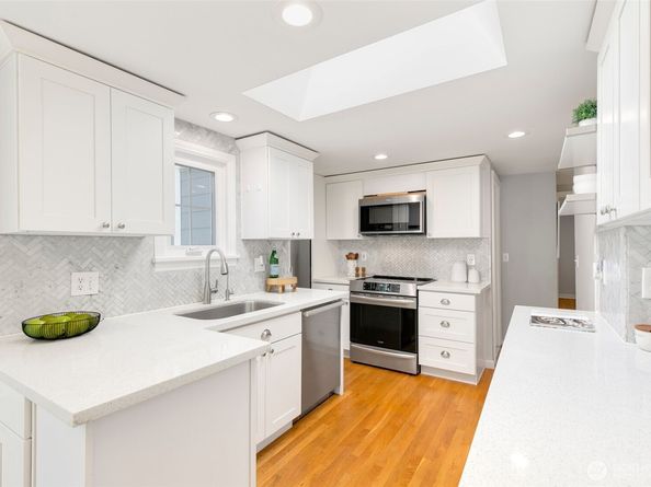 1703 NE 91st Street, Seattle WA 98115