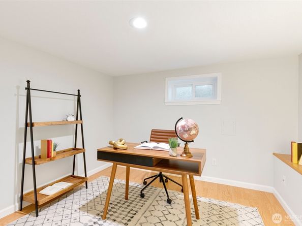 1703 NE 91st Street, Seattle WA 98115