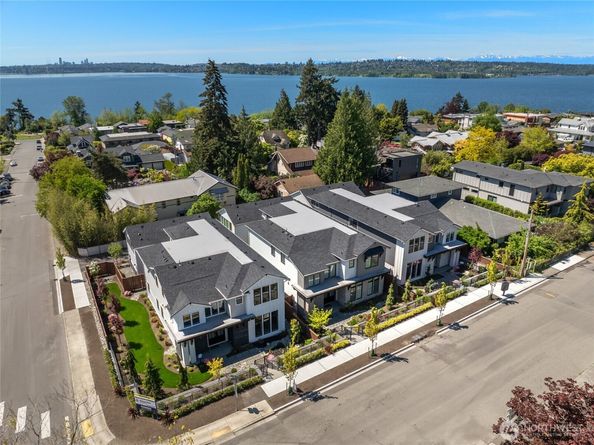 215 8th Avenue W, Kirkland WA 98033