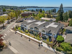 215 8th Avenue W, Kirkland WA 98033