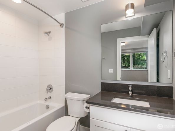 5321 80 Place SW 12, Mukilteo WA 98275